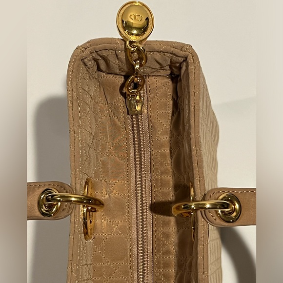 Christian Dior Lady Dior Cannage Bag - Picture 6 of 17